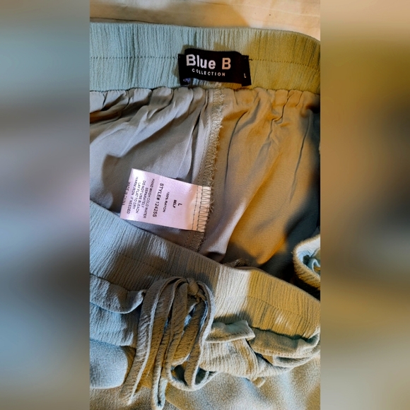 Ruffled Mini Skort - Picture 3 of 4